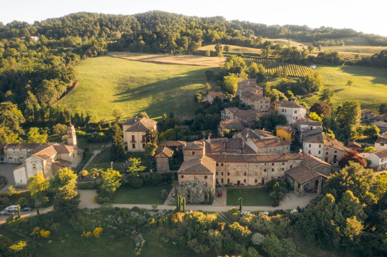 Bed and Breakfast Il Castello di Tassara Esterno foto