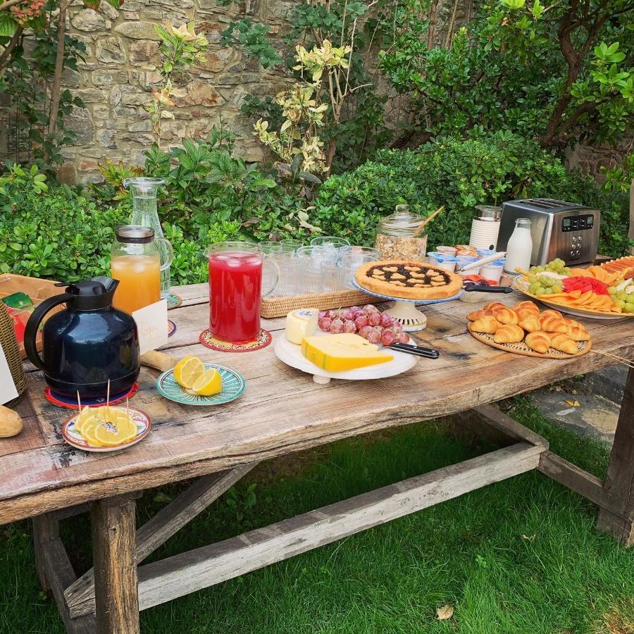 Bed and Breakfast Il Castello di Tassara Esterno foto