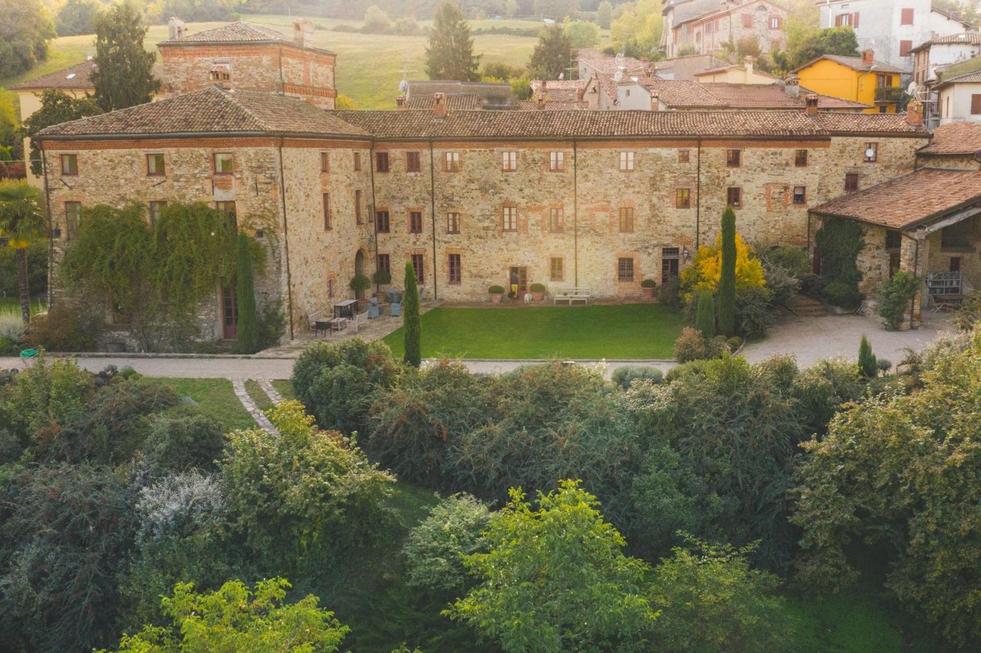 Bed and Breakfast Il Castello di Tassara Esterno foto
